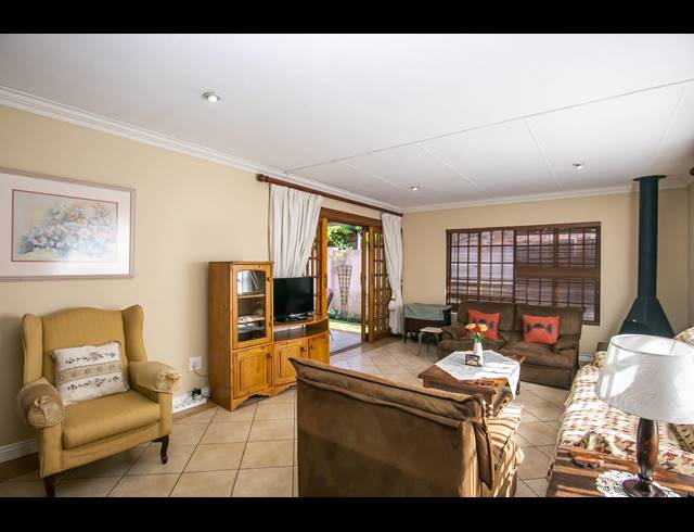 4 BEDROOM HOUSE TO LET IN FAIRLAND